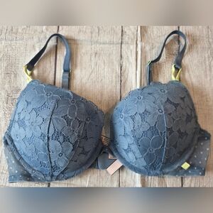 Victoria’s Secret Push Up Bra Size 36C Blue Floral Lace Underwire